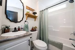 979 Essex St, Bangor, ME 04401 - Photo 18