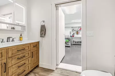 156 Congress Street, Belfast, ME 04915 - Photo 24