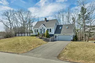 2 Deer Run Dr, Biddeford, ME 04005 - Photo 4