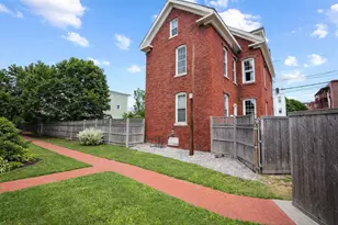 12 Smith St, Portland, ME 04101 - Photo 6