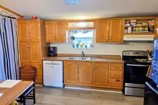 8 Vero's Way, Winterport, ME 04496 - Photo 2