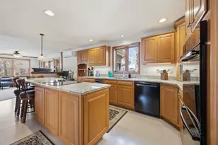 36 Village Woods Cir, Gorham, ME 04038 - Photo 16