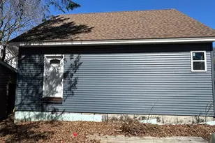 24 Prentiss St, Bangor, ME 04401 - Photo 4