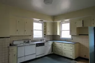 49 Pearl St, Augusta, ME 04330 - Photo 6