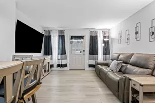 35 Mathews Ave, Waterville, ME 04901 - Photo 4