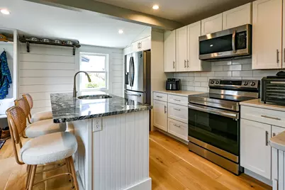 32 Longfellow Drive, Cape Elizabeth, ME 04107 - Photo 4