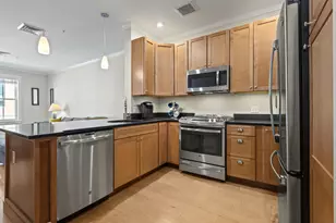 22 Hancock St, Portland, ME 04101 - Photo 10
