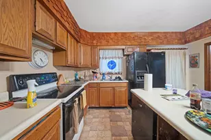 19 Washington St, Waterville, ME 04901 - Photo 12