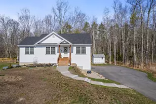 7 Crickett Ln, Biddeford, ME 04005 - Photo 1