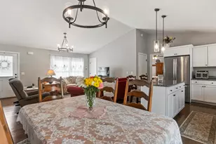 7 Crickett Ln, Biddeford, ME 04005 - Photo 10
