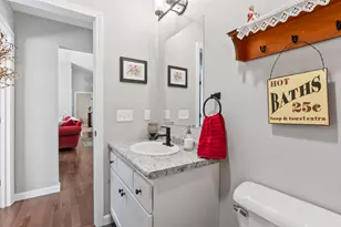 7 Crickett Ln, Biddeford, ME 04005 - Photo 18