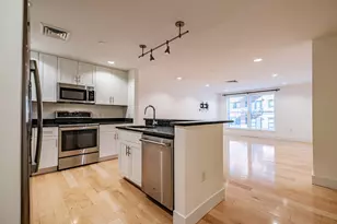 25 High St, Portland, ME 04101 - Photo 12