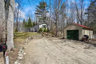 192 Bowdoinham Rd, Lisbon, ME 04252 - Photo 2