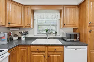 16 Dunnhill Dr, Kennebunk, ME 04043 - Photo 8