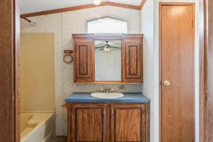 1655 Hotel Rd, Auburn, ME 04210 - Photo 18