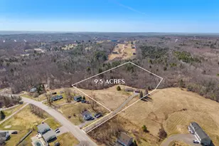 18 Walker Ln, Farmingdale, ME 04344 - Photo 2