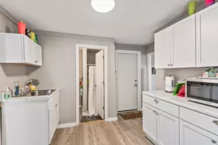 16 Main St, Topsham, ME 04086 - Photo 4