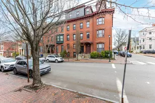 22 Pine St, Portland, ME 04102 - Photo 2