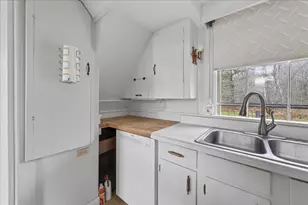 330 E Main St, Searsport, ME 04974 - Photo 10