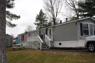 9 Holiday Ln, Standish, ME 04084 - Photo 2