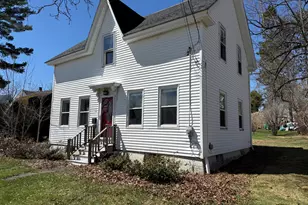 37 Hamlin St, Orono, ME 04473 - Photo 2