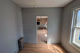 113 7th St, Auburn, ME 04210 - Photo 6