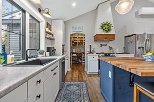 10 Dandelion Rock Ln, Belgrade, ME 04917 - Photo 12