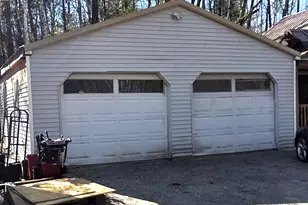 46 Fourth St, Mexico, ME 04257 - Photo 2