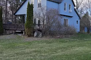28 Prospect St, Wilton, ME 04294 - Photo 2