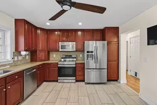 10 Wildberry Ln, Saco, ME 04072 - Photo 26