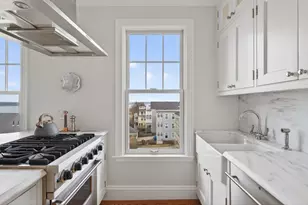49 Morning St, Portland, ME 04101 - Photo 16