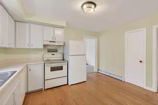 24 Summit St, Auburn, ME 04210 - Photo 18