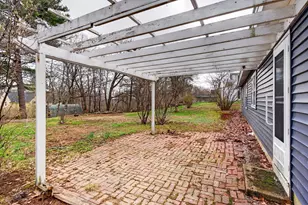 24 Summit St, Auburn, ME 04210 - Photo 6