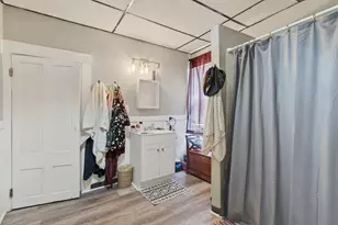 153 Pine St, Lewiston, ME 04240 - Photo 16