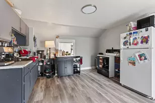 153 Pine St, Lewiston, ME 04240 - Photo 6