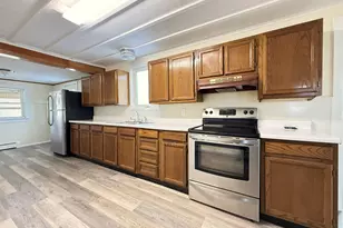 13 Green St, Houlton, ME 04730 - Photo 14