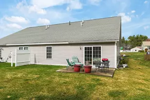 77 Glen St, Augusta, ME 04330 - Photo 4