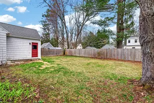 77 Dorset St, Portland, ME 04102 - Photo 24