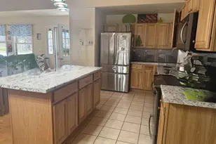 39 E Leavitt St, Skowhegan, ME 04976 - Photo 6