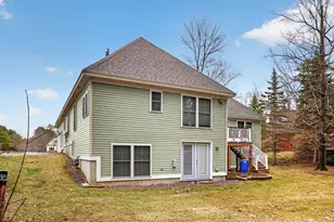 27 Town Common, Gorham, ME 04038 - Photo 8