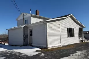 586 Main St, Madawaska, ME 04756 - Photo 4