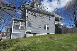 239 East Ave, Lewiston, ME 04240 - Photo 2