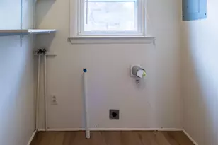 37 Moore Ave, Brunswick, ME 04011 - Photo 10