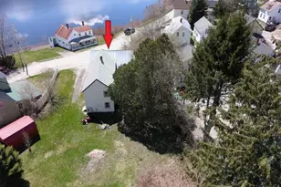2 Burrill St, Fairfield, ME 04937 - Photo 4