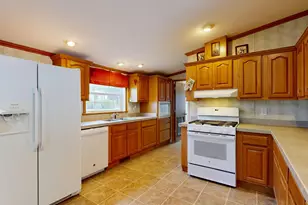 13 Evergreen Rd, Lewiston, ME 04240 - Photo 10