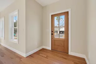 29 Forest Glenn Ln, Topsham, ME 04086 - Photo 6