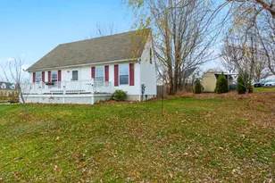 15 Nevelson St, Rockland, ME 04841 - Photo 2