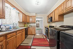 83 Pleasant St, Waterville, ME 04901 - Photo 6
