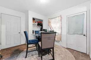 83 Pleasant St, Waterville, ME 04901 - Photo 24