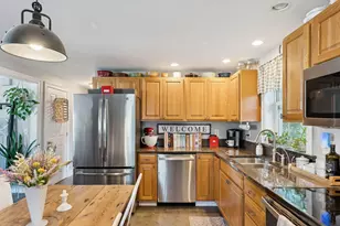 32 Robinson St, South Portland, ME 04106 - Photo 6